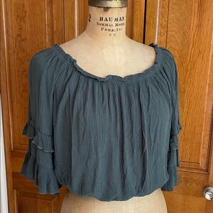 💙 Windsor Women's Blouse in Hunter Green - Medium